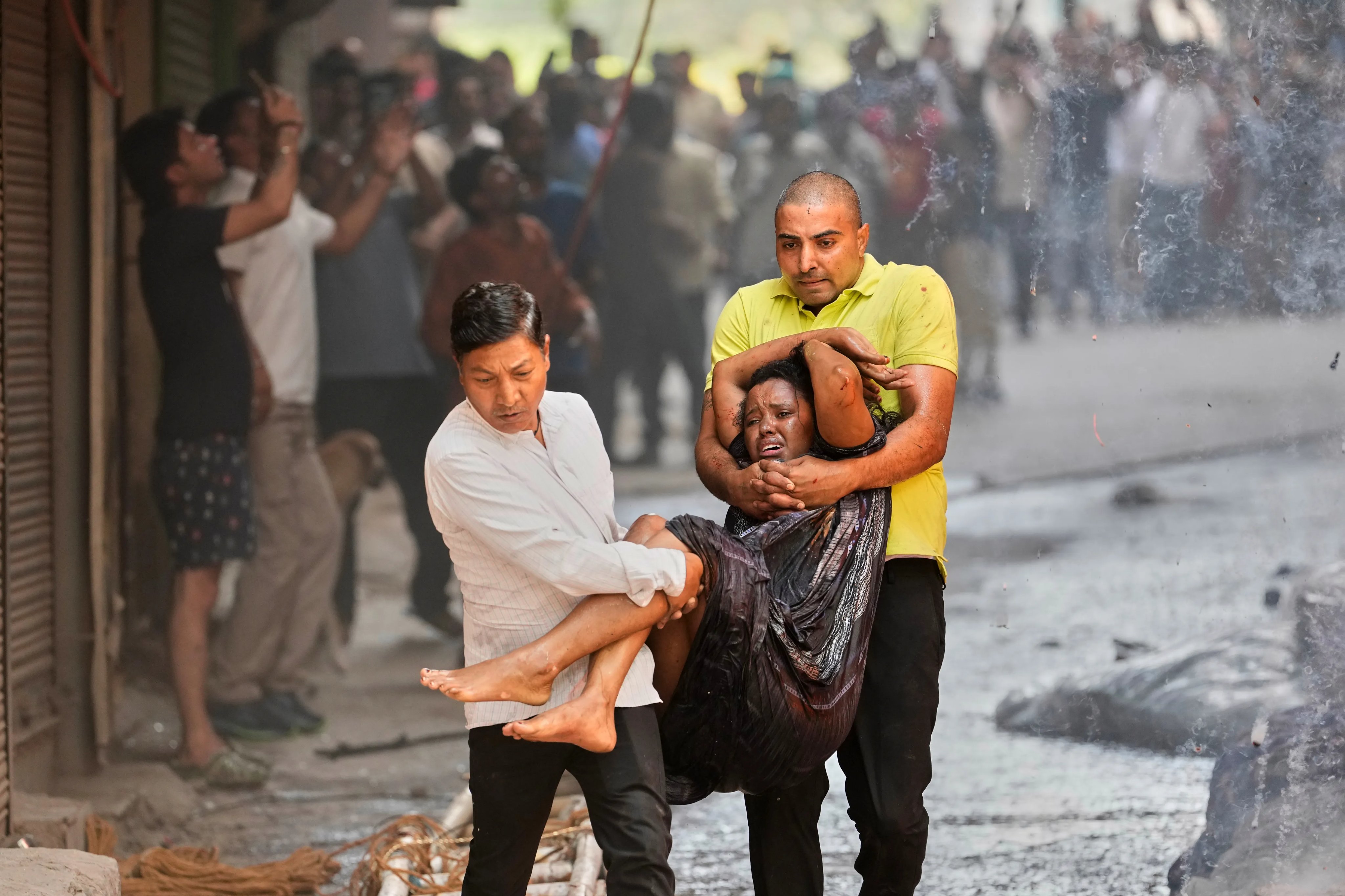 Update: Nigerians among 18 foreign nationals k!lled in Delhi hotel fire