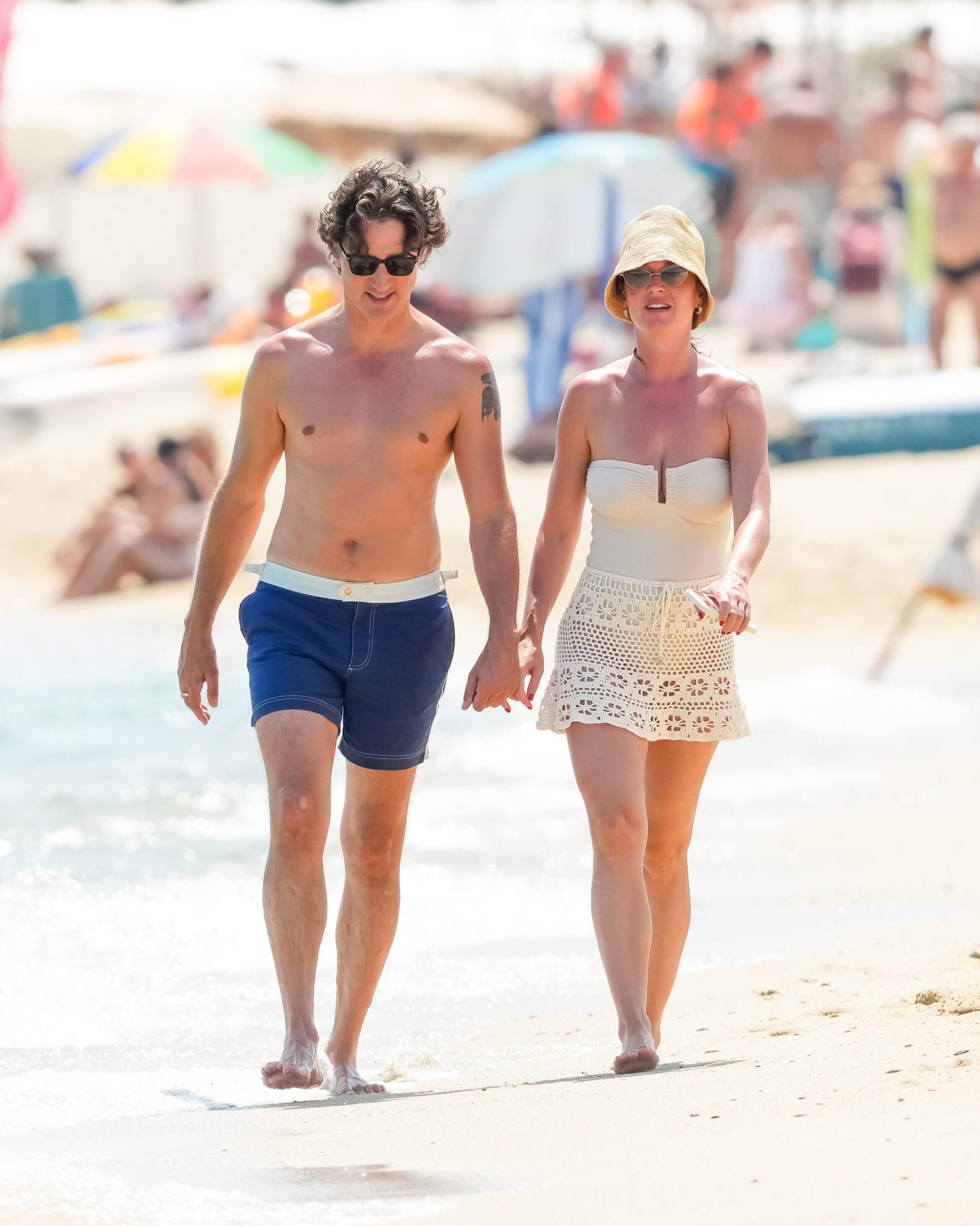 Katy Perry and Justin Trudeau pack on the PDA at a beach in France